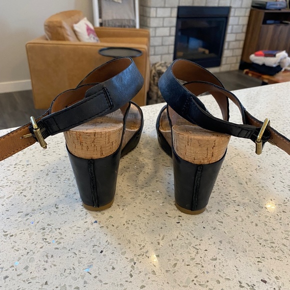 Lucky Brand Leather Wedge Heels sz6.5 - Picture 4 of 5